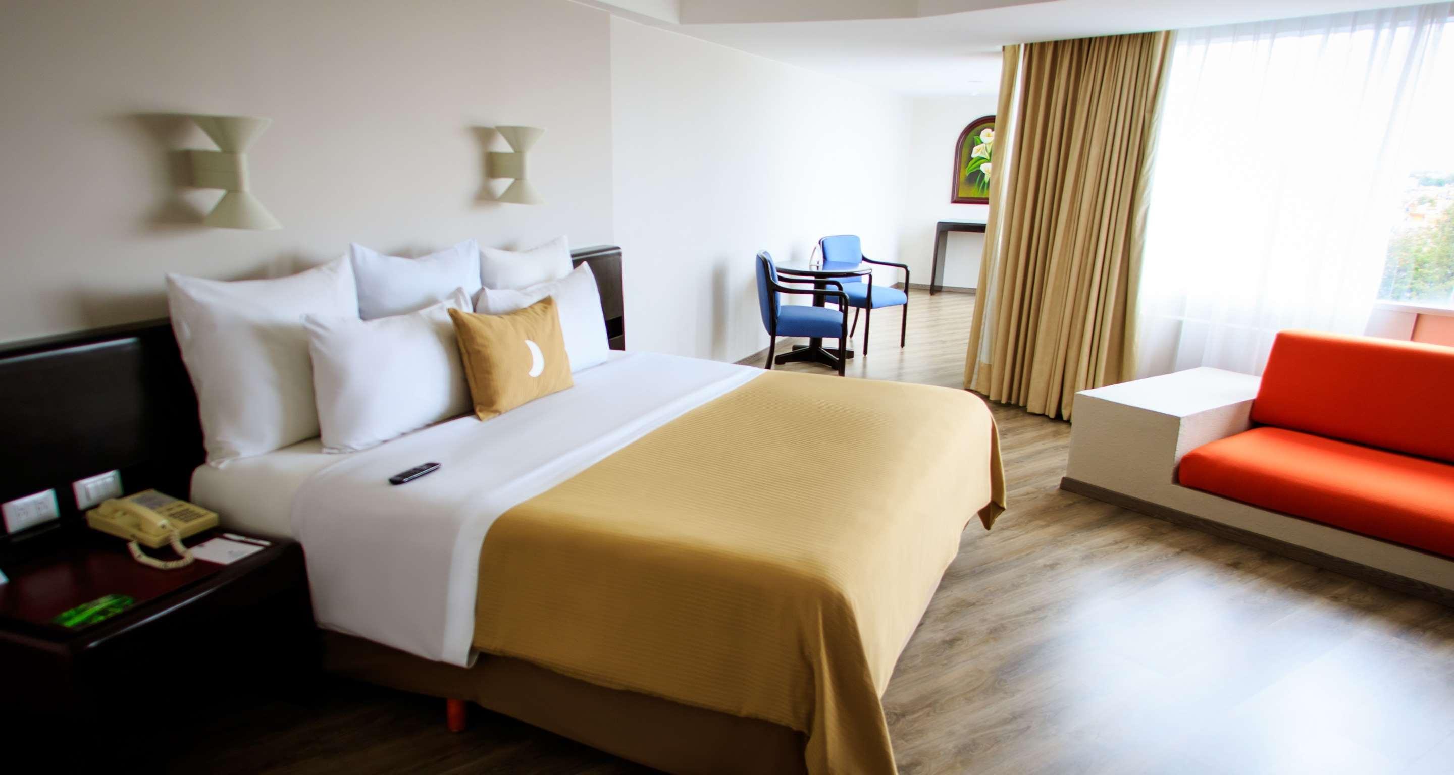Grand Cantalagua Hotel Morelia, BW Signature Collection Luaran gambar A room at the hotel