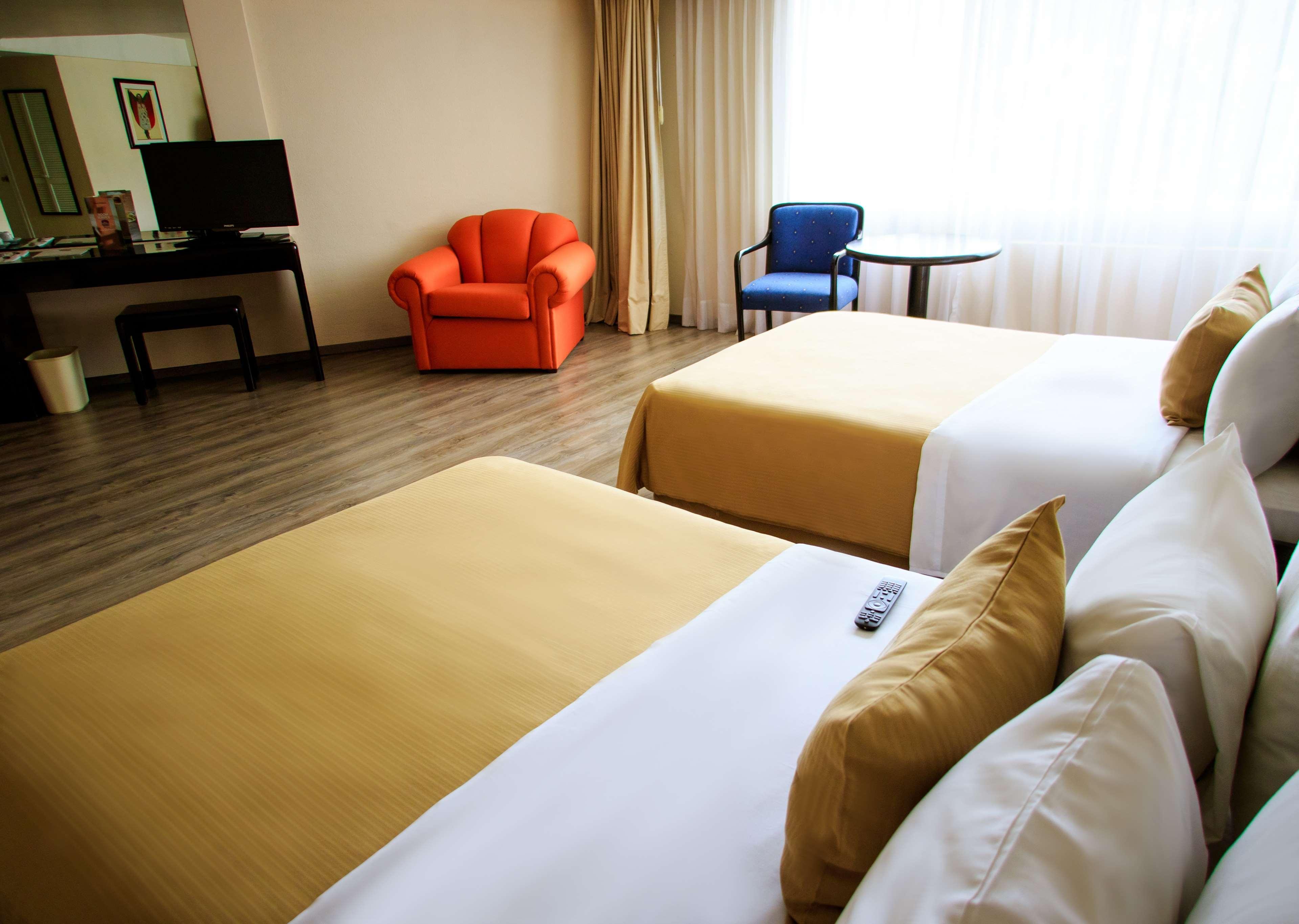 Grand Cantalagua Hotel Morelia, BW Signature Collection Luaran gambar A room at the hotel