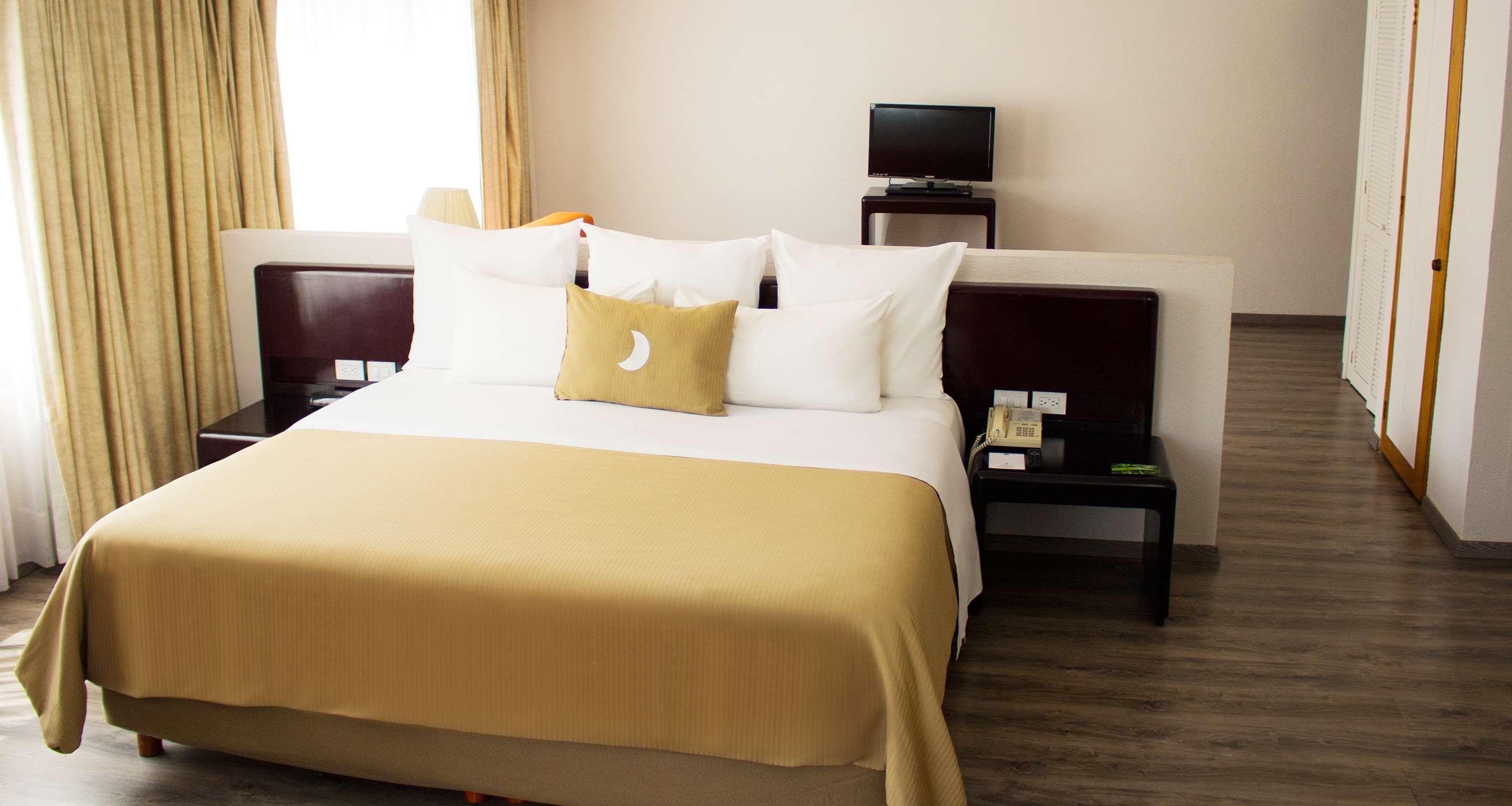 Grand Cantalagua Hotel Morelia, BW Signature Collection Luaran gambar A room at the hotel