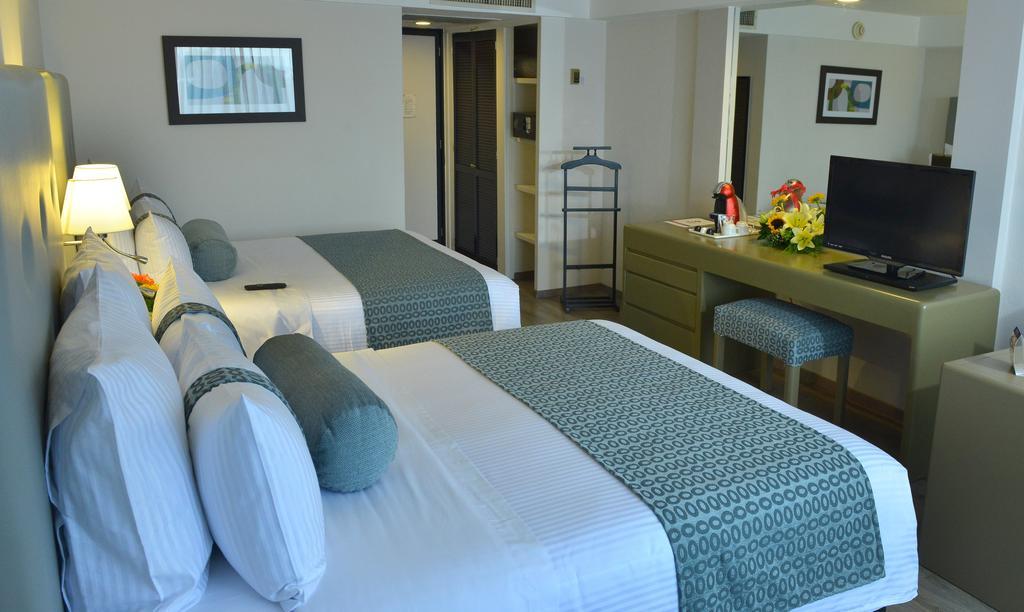 Grand Cantalagua Hotel Morelia, BW Signature Collection Luaran gambar A room at the hotel